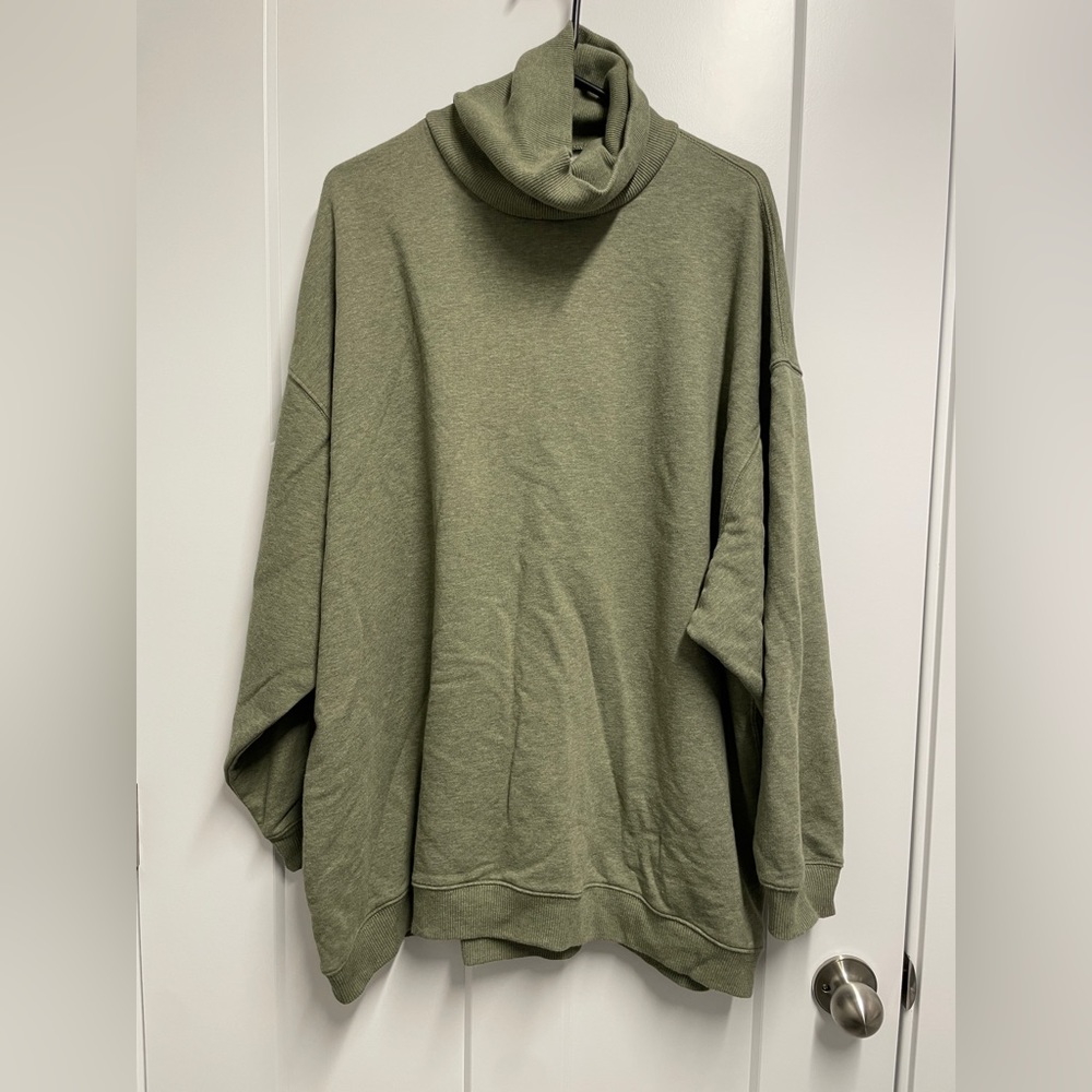 American Eagle jegging sweater
